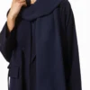 عباية بلون أزرق كحلي